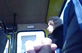 Αγόρι στις δημόσιες συγκοινωνίες