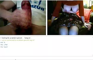 Κοκκινομάλλα κυρία με μεγάλα βυζιά στο chat
