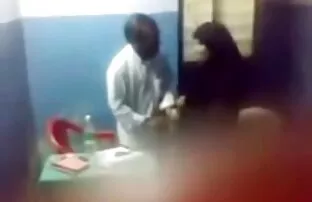 Οι γιατροί στη Λαχόρη