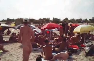 Γαλλική παραλία γυμνιστών