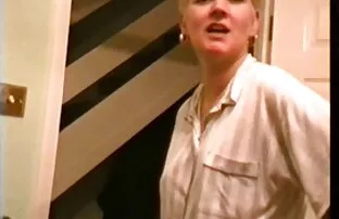 Η ποζάρει η milf έχει τα βυζιά της που αναβοσβήνει η milf και οι μαμάδες xx βίντεο hindi ταινία