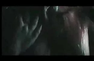 Ινδική σύζυγος ντους bollywood