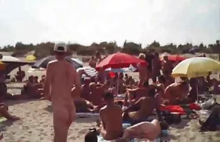 Γαλλική παραλία γυμνιστών