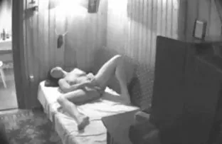 Το νεαρό κορίτσι Voyeur spycam έπιασε αυνανισμό 5