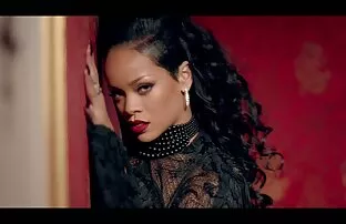 Rihanna και Shakira Sexy Music Video