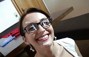 Το Hot German Brunette παίρνει ιδιωτικό μάθημα και ένα πρόσωπο Pov