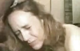 Αυτή η γυναίκα στην πόρνη του αρέσει η μαύρη κρέμα.