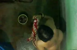 Θεία γειτονιάς με μπάνιο 2