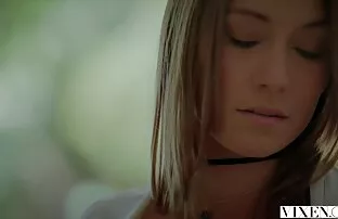 Ο κτηματομεσίτης της Vixen Kristen Lee πελάτης της