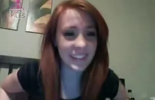 Redhead boob φλας