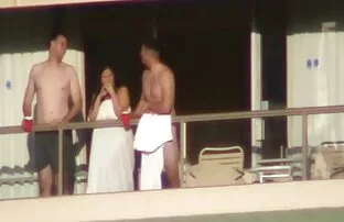 Ένα άλλο μπαλκόνι σκατά μέρος 2 από 6