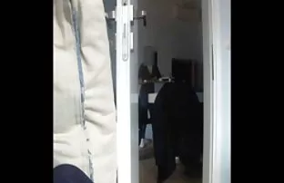 Η υπηρεσία δωματίου γελάει!