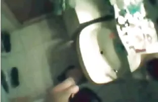 Η κρυφή κάμερα Yana ξέρει ότι κατασκοπεύουμε! Χωρίς αυνανισμό, ντροπή καθώς αυνανίζεται τακτικά 240109 4m53