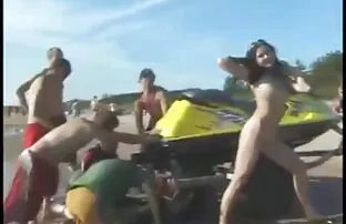 Μαλλιά στην παραλία