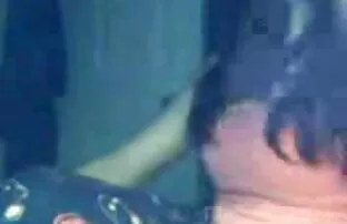 Χαριτωμένο μελαχρινή μωρό δείχνει βυζιά στην κάμερα Punjabi σέξι βίντεο ταινία