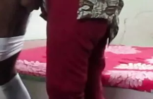 Η Desi σύζυγος γαμημένο σύζυγό της με τον κώλο και τον έριξε