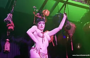 Von topless στριπτίζ